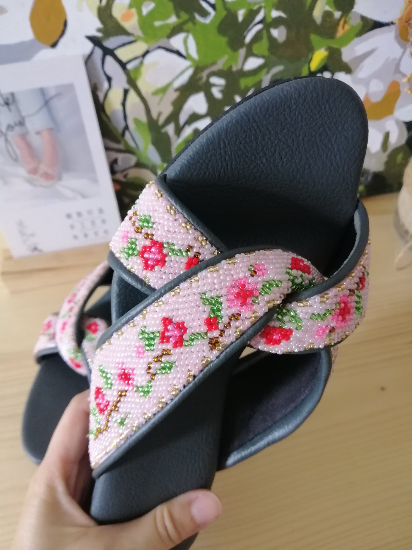 CS039 - Cross Strap Big Bead Design 大珠交叉款