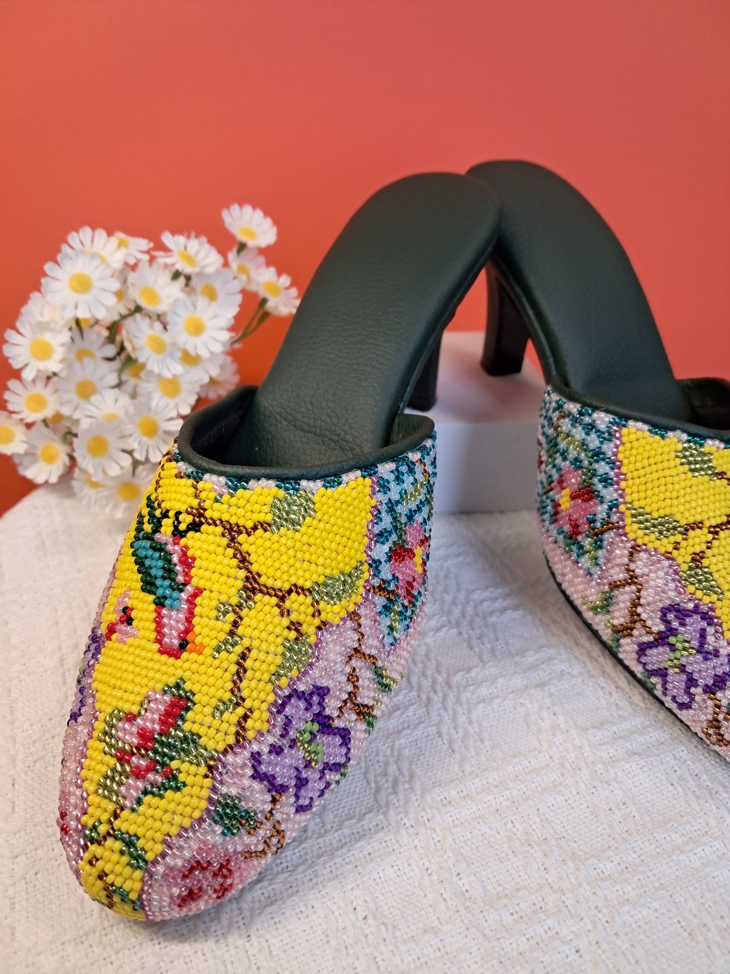 CT055 - Close Toe Big Bead Design