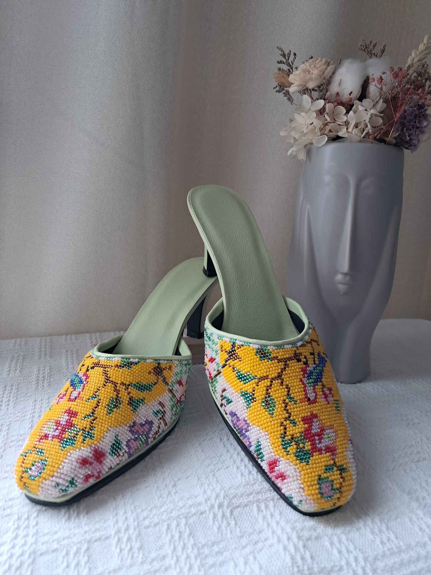 CT055 - Close Toe Big Bead Design