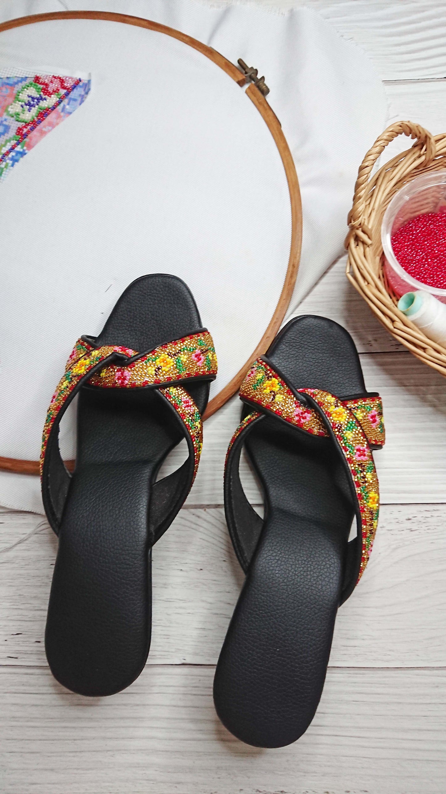 CS017 - Cross Strap Big Bead Design 大珠交叉款