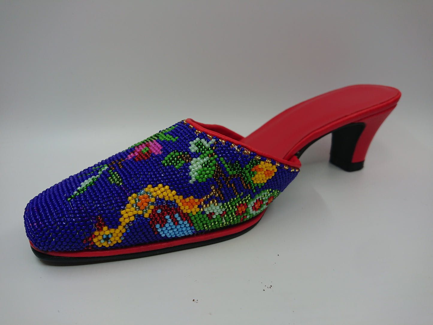 CT013 - Close Toe Big Bead Design