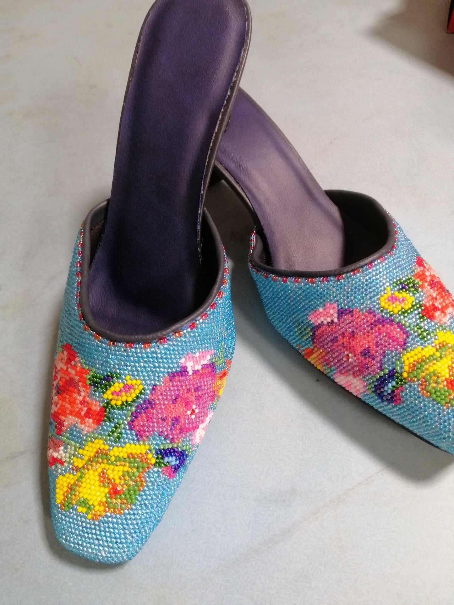 CT033 - Close Toe Big Bead Design