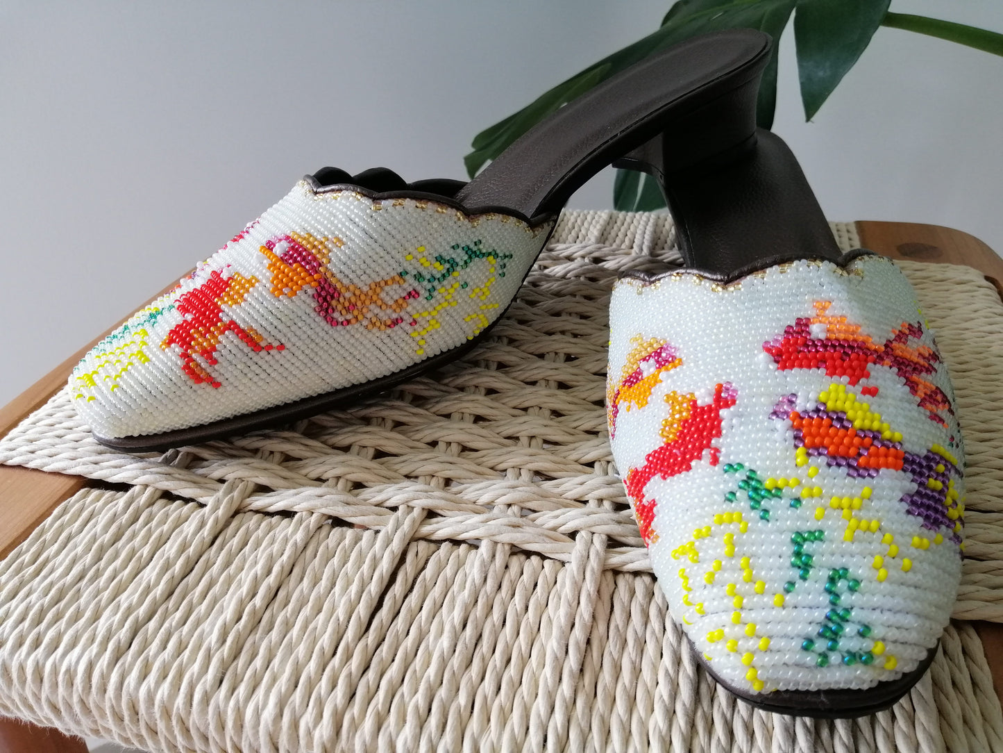 CT039 - Close Toe Big Bead Design