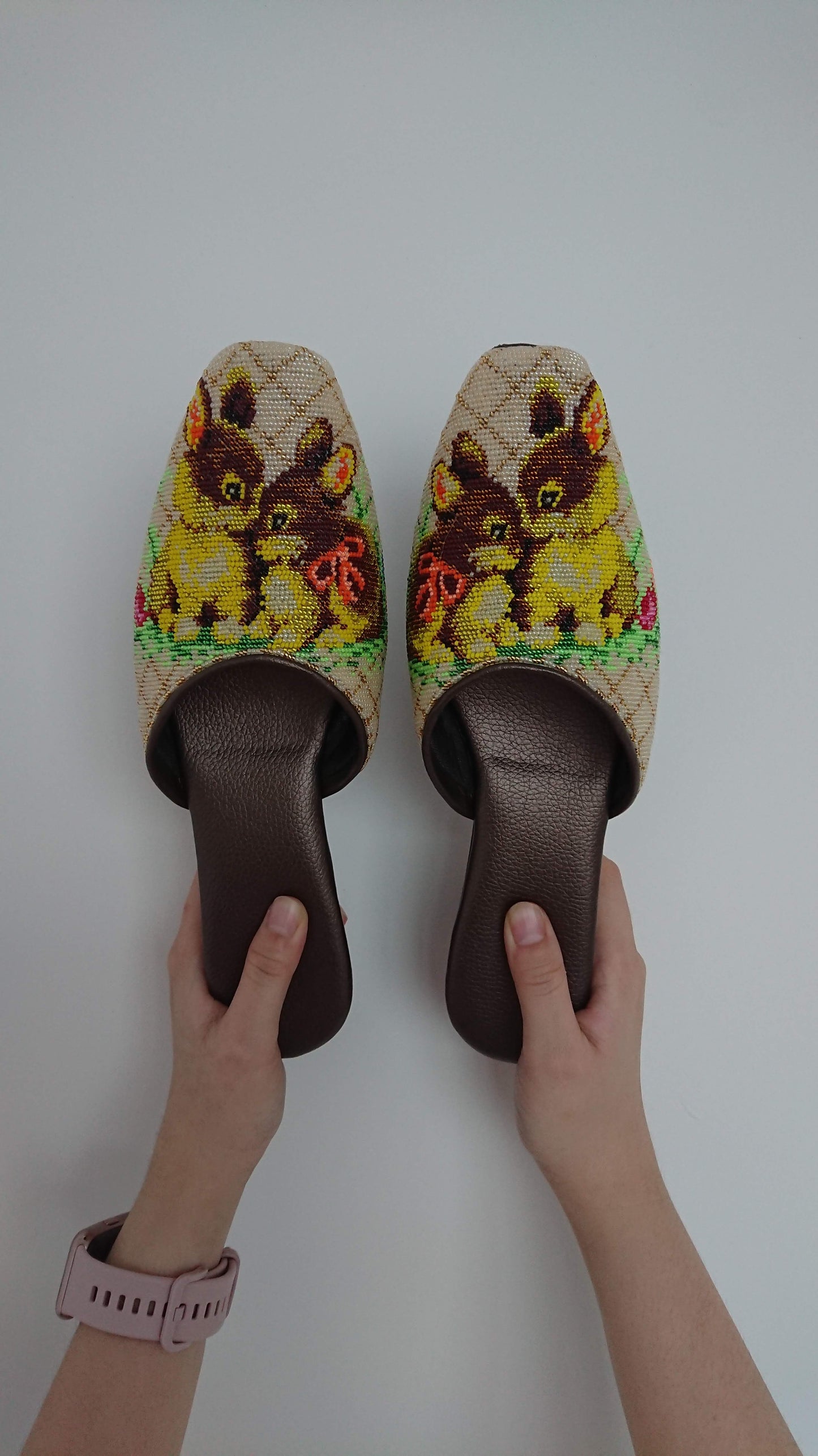 CTS001 - Small Beads Close Toe Design 小珠包头款