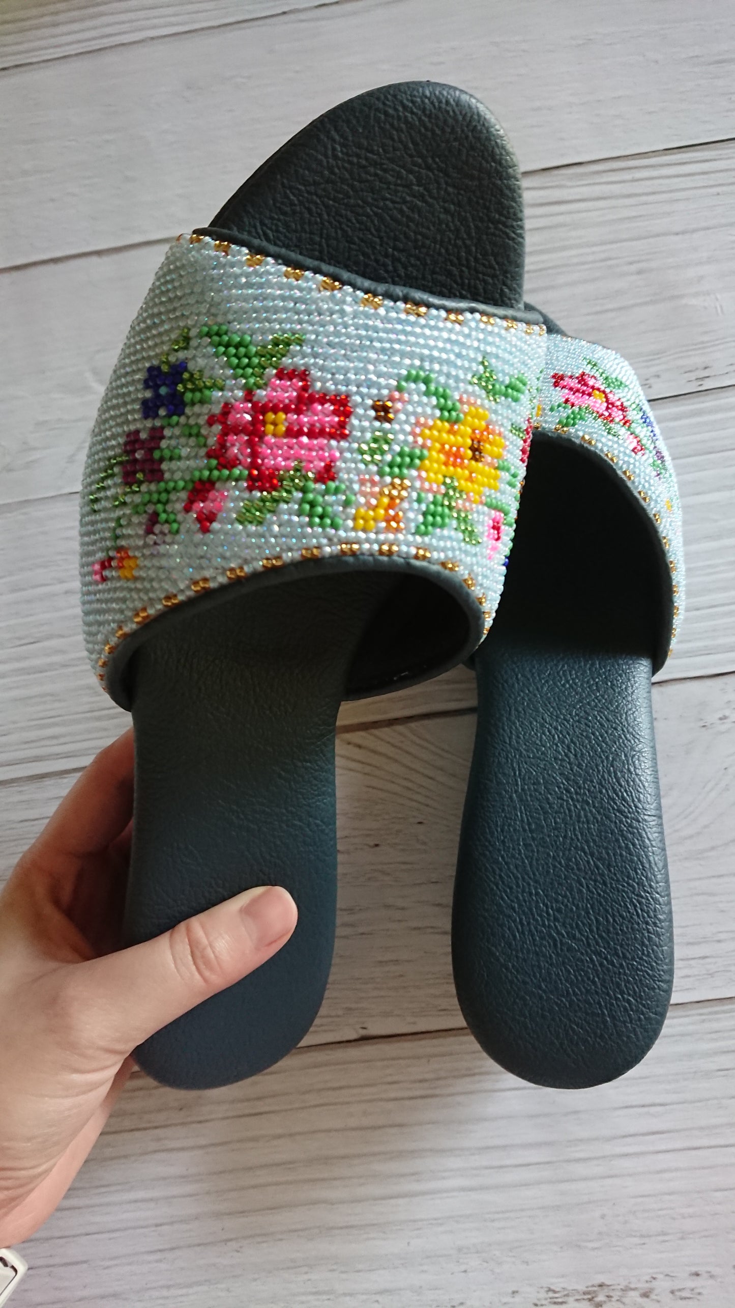 OT110 - Open Toe Big Bead Design 大珠露趾款