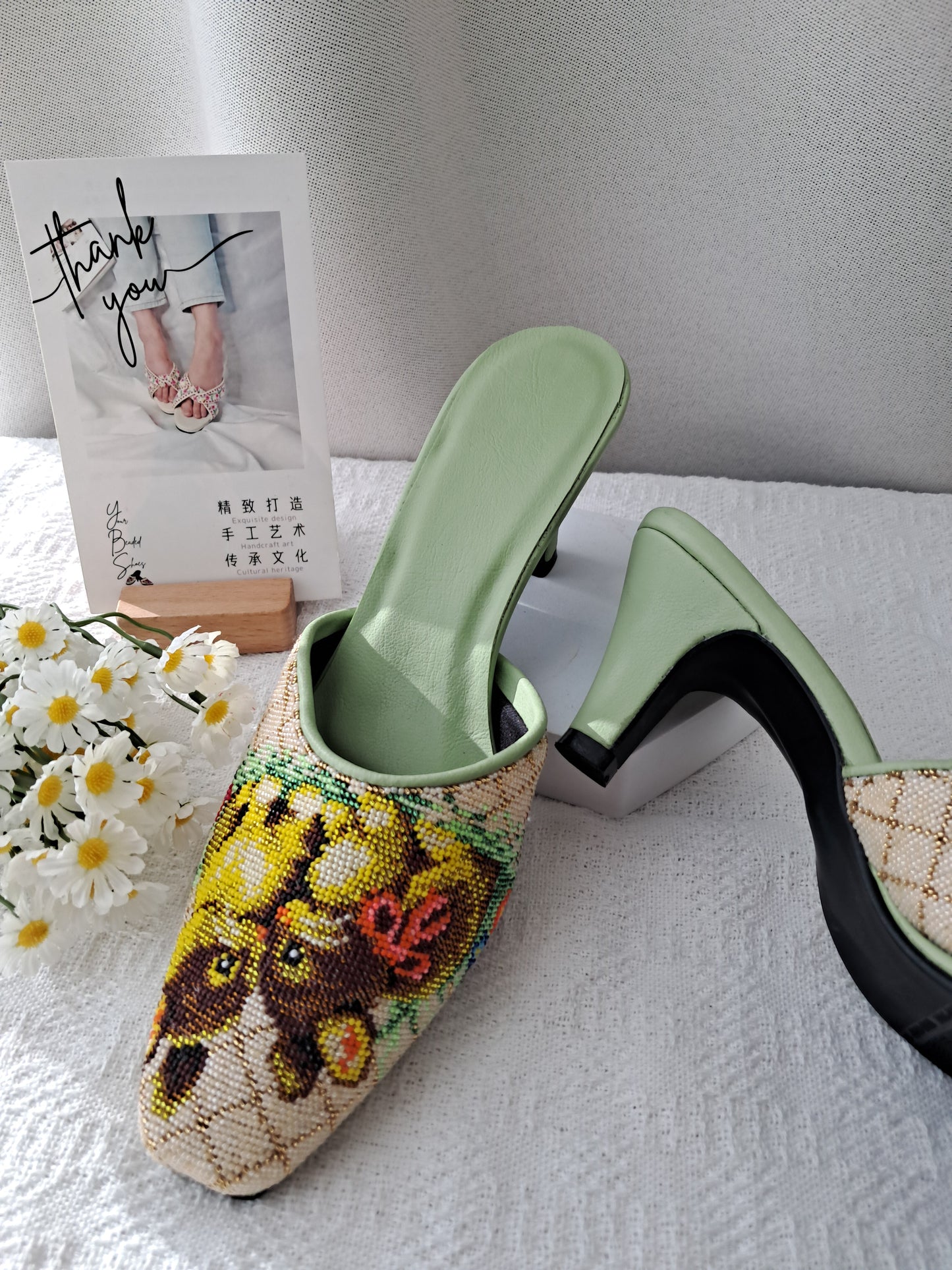 CTS001 - Small Beads Close Toe Design 小珠包头款