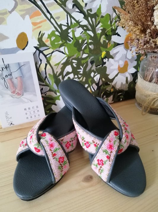 CS039 - Cross Strap Big Bead Design 大珠交叉款