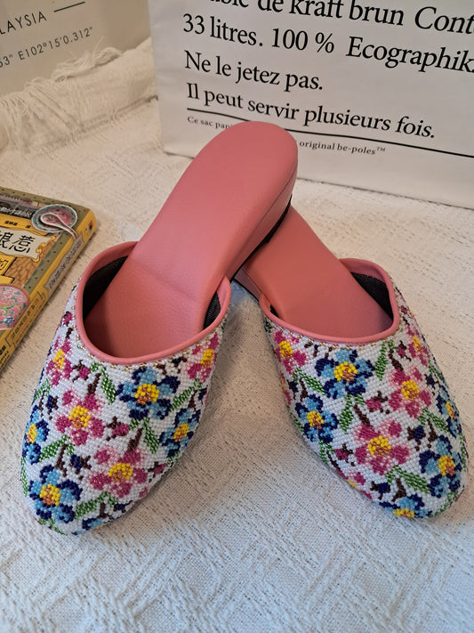 CT037 - Close Toe Big Bead Design