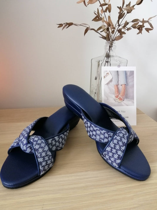 CS036 - Cross Strap Big Bead Design 大珠交叉款