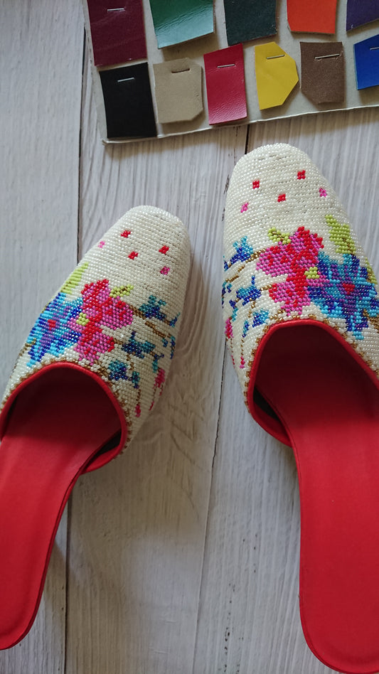 CT036 - Close Toe Big Bead Design