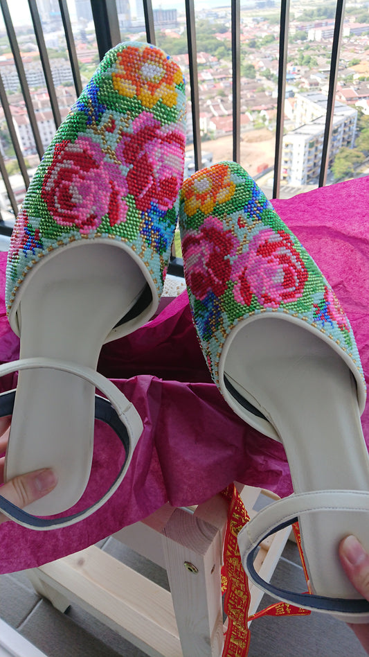 CT049 - Close Toe Big Bead Design